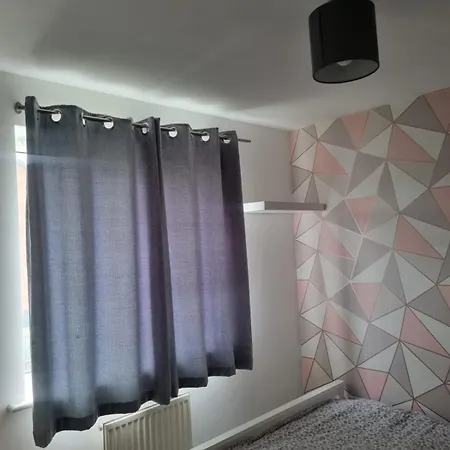 Homestay To Let In A House *